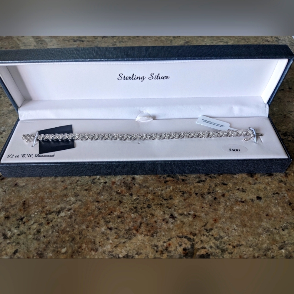 Diamond Flower Link Bracelet